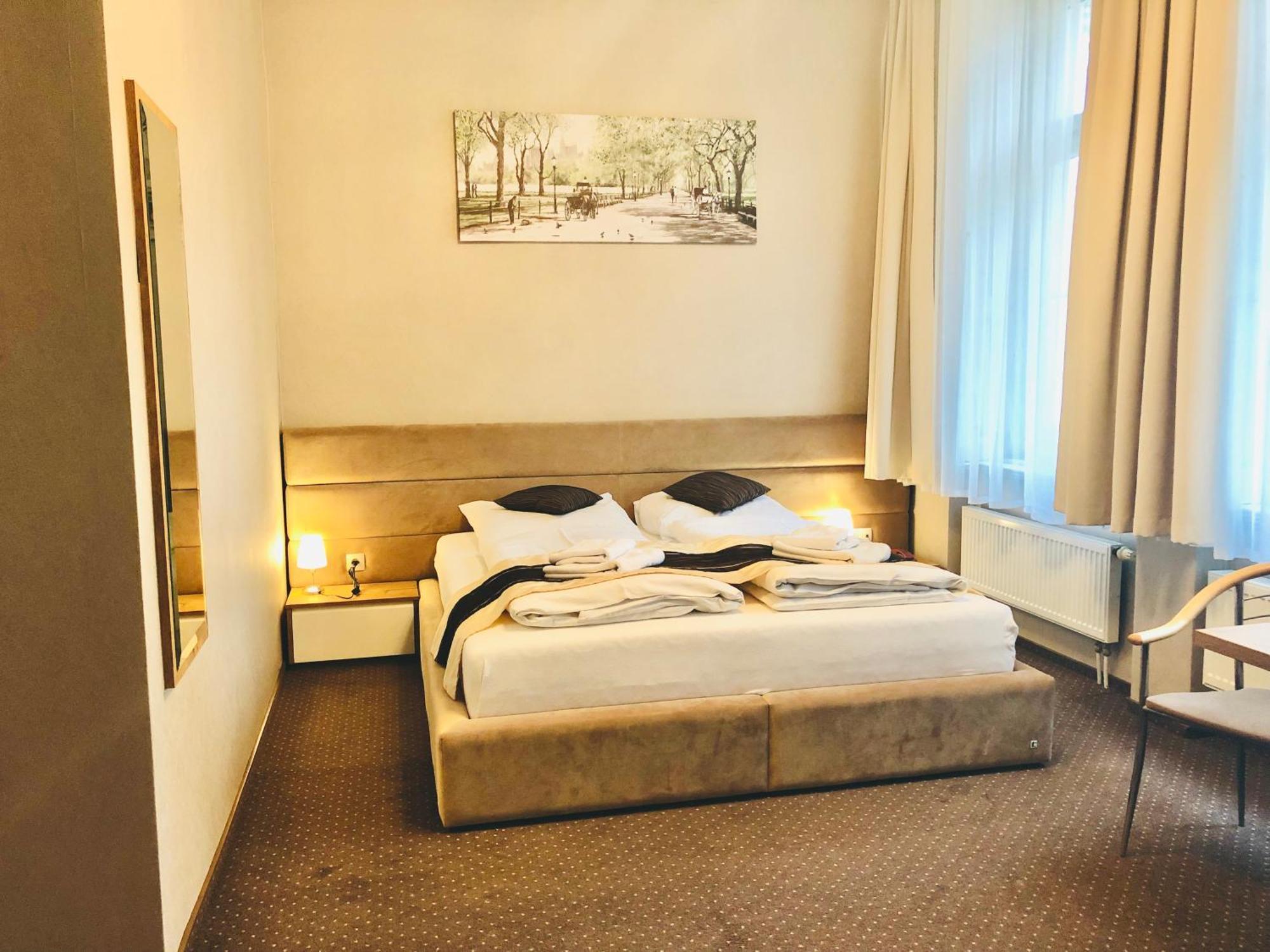 Park Hotel Dobrodzien Extérieur photo